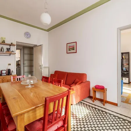 Guesthost - Bright And Roomy In Flaminio District
