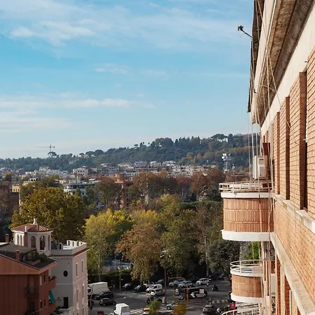 Guesthost - Bright And Roomy In Flaminio District